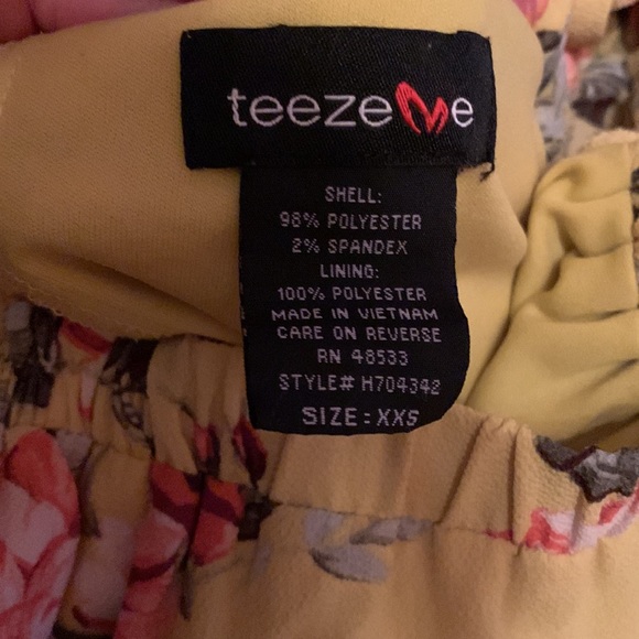 Yellow floral strap off shoulder dress, womens xx small, brand is teeze me - Picture 2 of 4